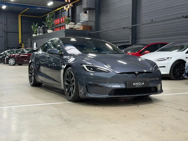 Tesla Model S Plaid