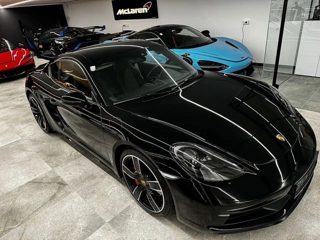 Porsche Cayman 4 Coupé GTS