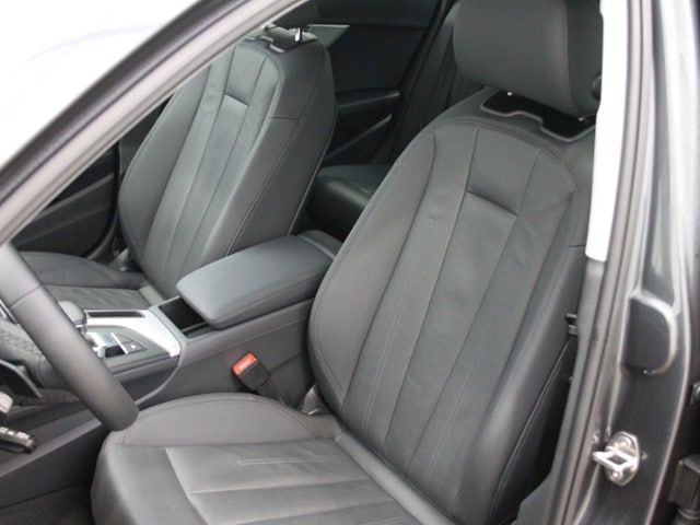 Audi A4 30 TDI S-Tronic Sedan