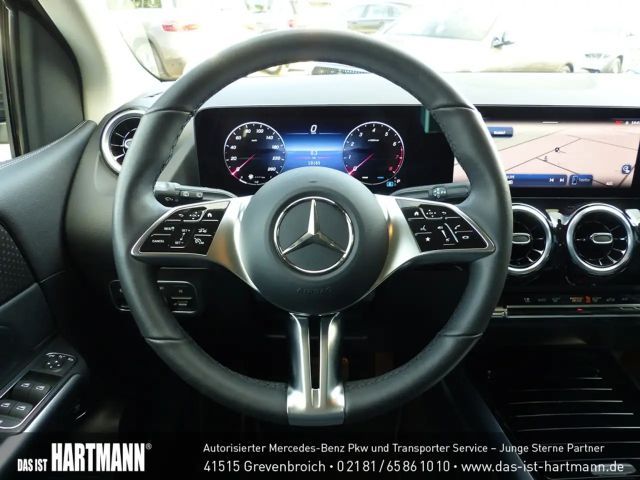 Mercedes-Benz B 200 Progressive Sedan