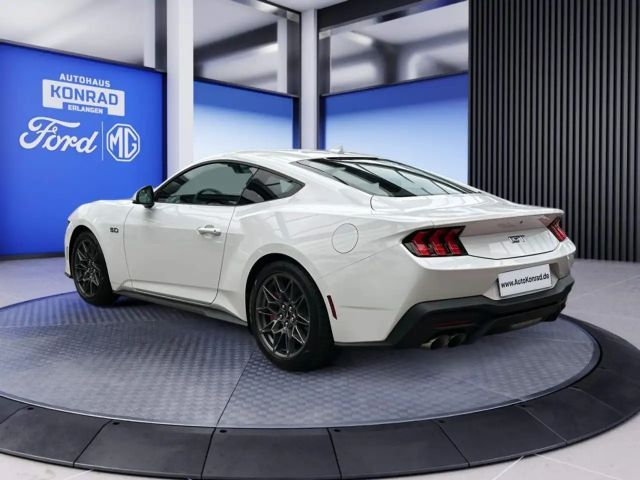 Ford Mustang Fastback GT 5.0 V8