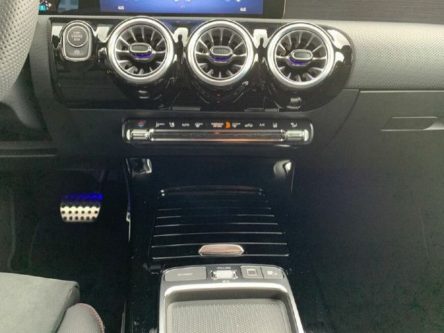 Mercedes-Benz CLA 180 Shooting Brake