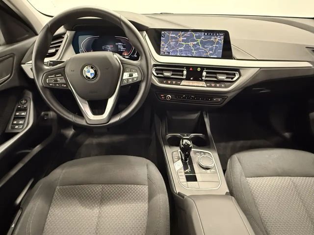 BMW 120 120d xDrive
