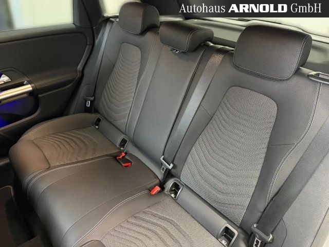 Mercedes-Benz B 250 4MATIC Progressive Sedan