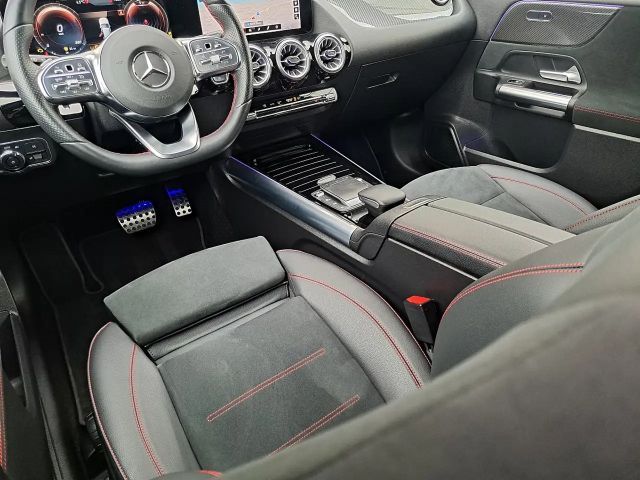 Mercedes-Benz B 200 AMG Line B 200 d Sedan