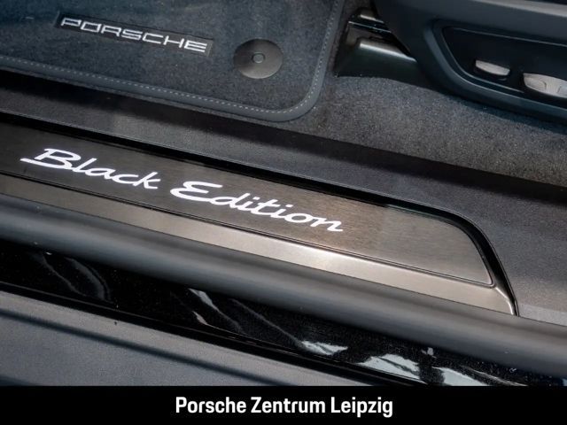 Porsche Taycan Black Edition Sport Turismo
