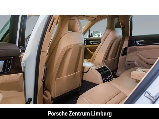 Porsche Panamera 4 E-Hybrid
