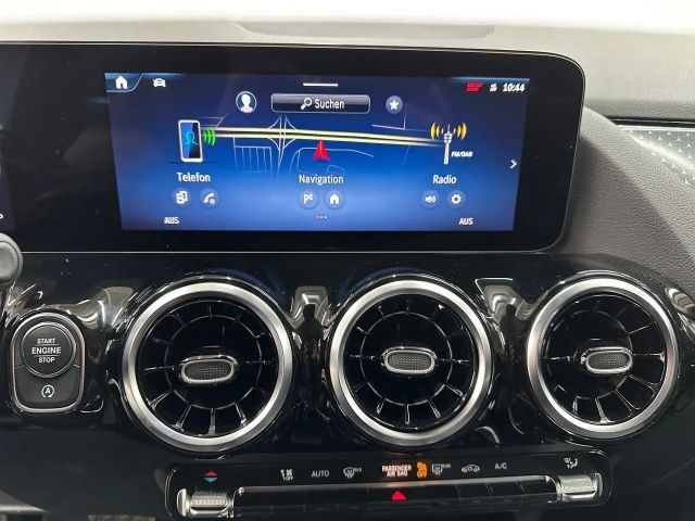 Mercedes-Benz GLA 180 Progressive