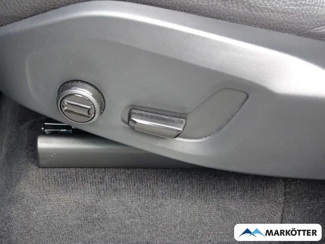 Volvo XC90 AWD Core Recharge T8