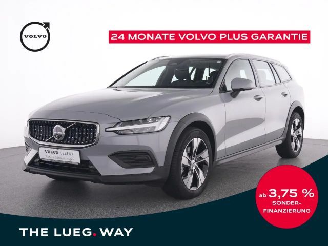 Volvo V60 Cross Country AWD Plus