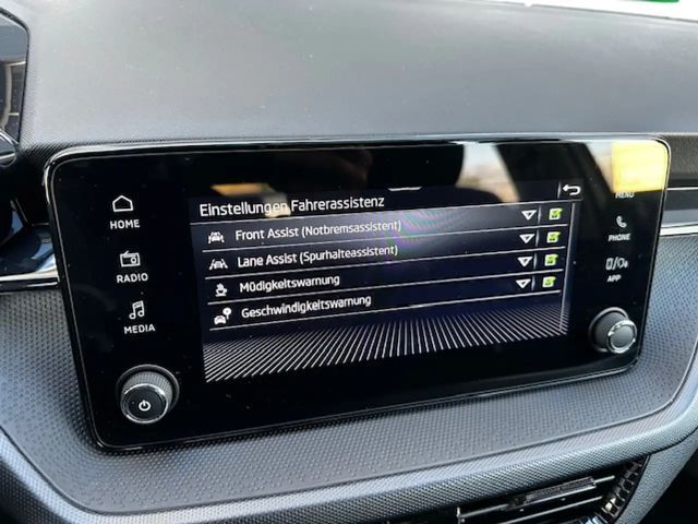 Skoda Fabia Essence PDC;CARPLAY;FSE;LED