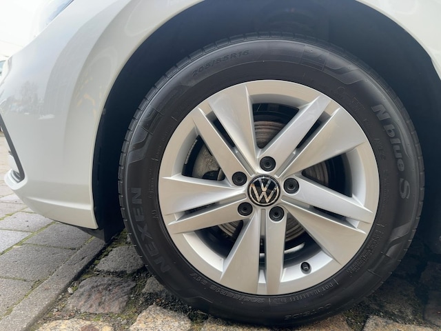 Volkswagen Golf 1.5 TSI Golf VIII Life