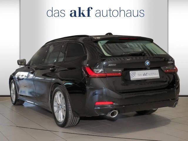 BMW 320 320e xDrive