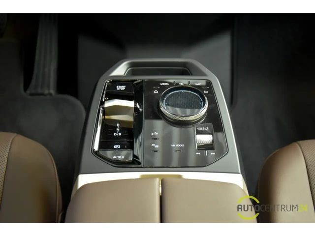 BMW iX 40 SkyLounge Massage HK HUD Soft Laser 360