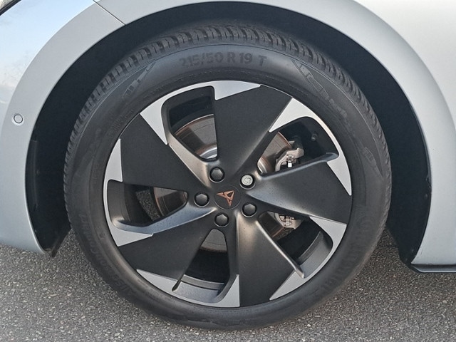 Cupra Born Born NAV LED KAM ACC GJ-REIF 19' 4xKAM SHZ