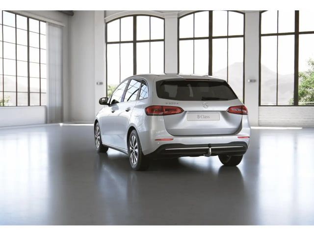 Mercedes-Benz B 200 B 200 d Sedan