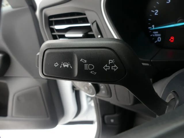 Ford Focus Cool & Connect Wagon