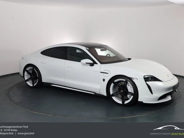 Porsche Taycan Turbo