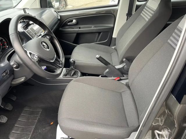 Volkswagen up! Move Move up!