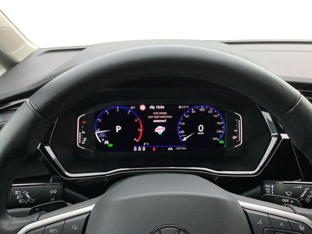 Volkswagen Touran 1.5 TSI DSG R-Line