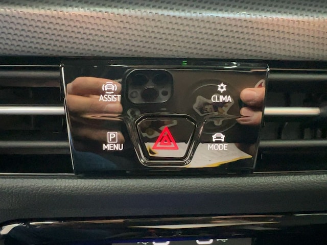 Volkswagen Golf 1.5 eTSI DSG