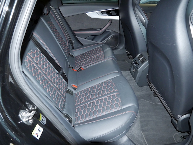 Audi RS4 Avant Quattro