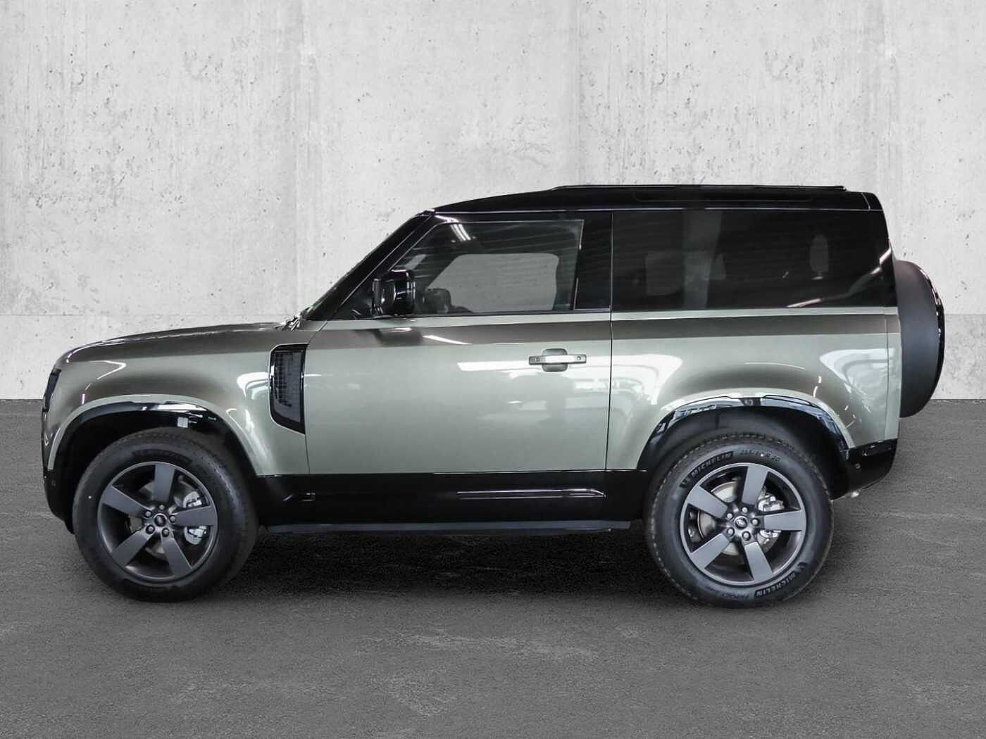 Land Rover Defender 90 Dynamic SE