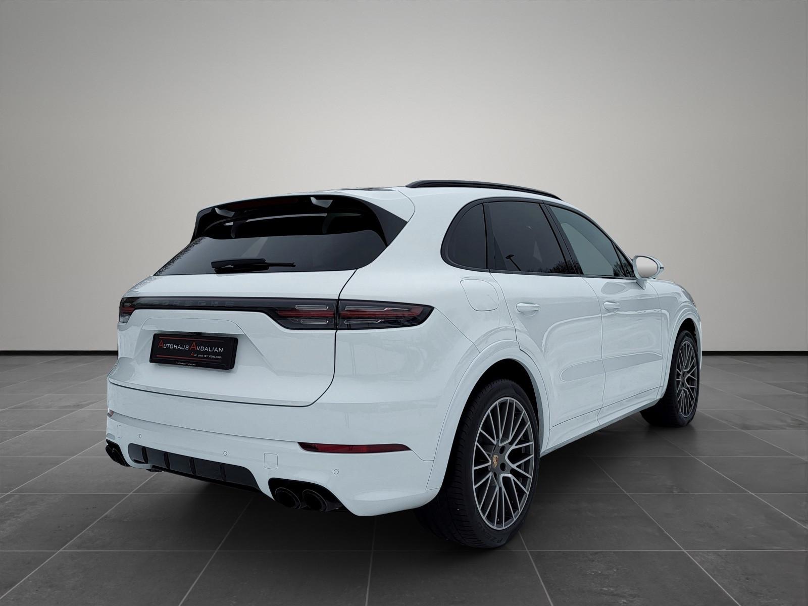 Porsche Cayenne Platinum Edition