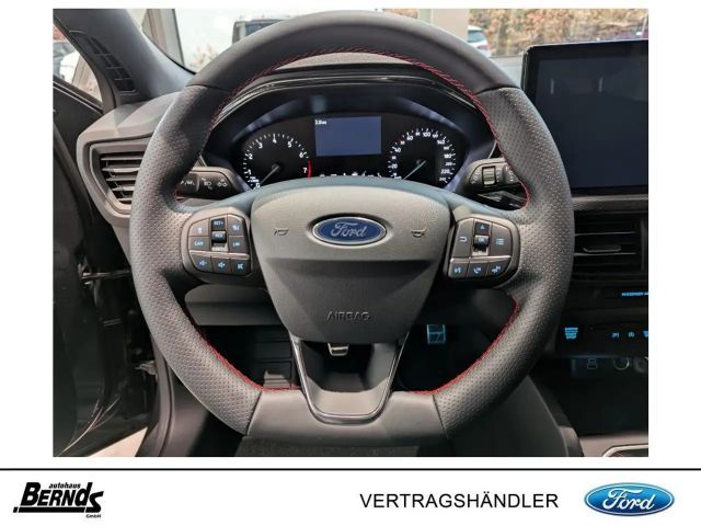 Ford Focus EcoBoost ST Line