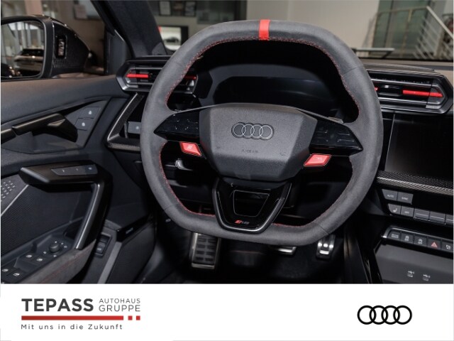 Audi RS3 Quattro S-Tronic Sedan