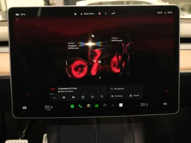 Tesla Model Y AWD Performance