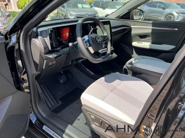 Renault Scenic E-Tech Iconic