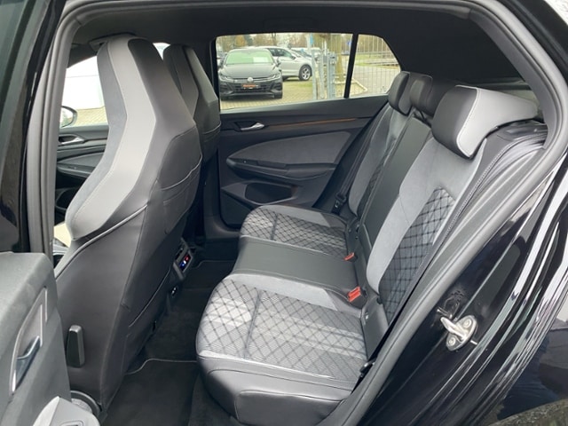 Volkswagen Golf 2.0 TSI DSG Golf VIII