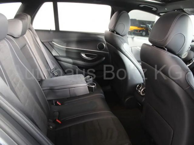 Mercedes-Benz E 220 AMG Line E 220 d Estate