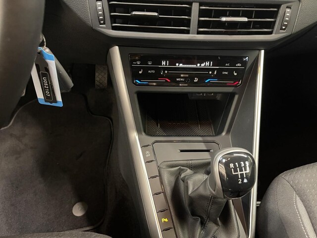 Volkswagen Polo VI 1.0 Kam. Navi Virtual DynLicht LED