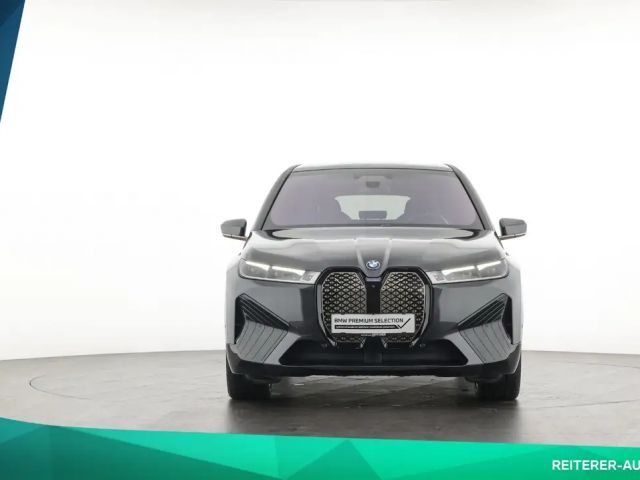 BMW iX xDrive40