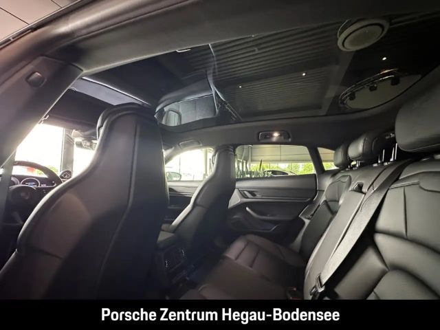 Porsche Taycan 4 Cross Turismo