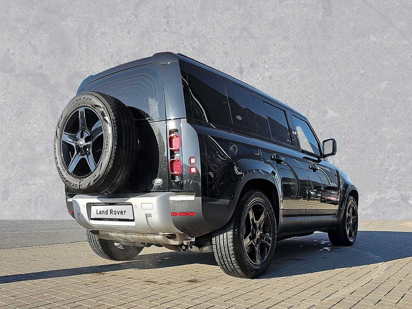 Land Rover Defender 110 SE