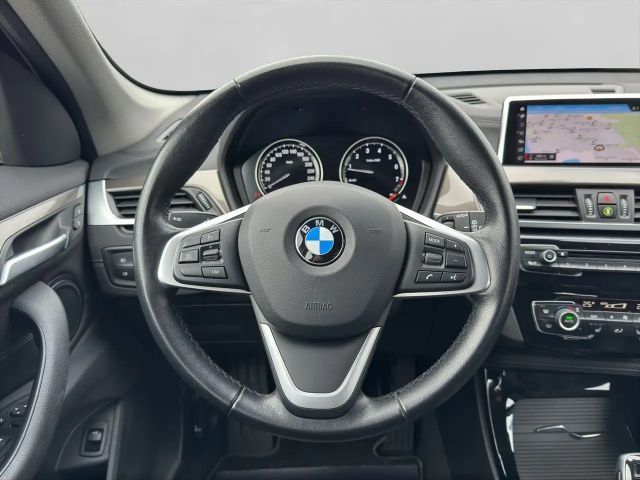 BMW X1 xDrive20i