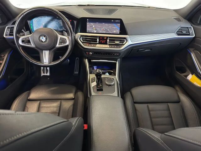 BMW 330 330d M-Sport Sedan xDrive