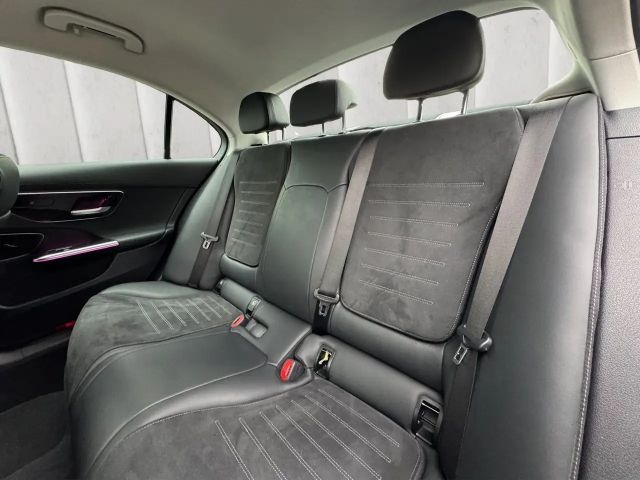 Mercedes-Benz C 300 AMG Line Sedan