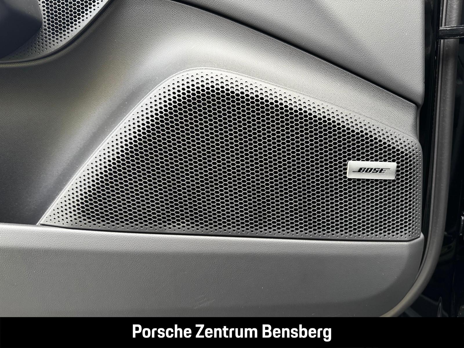 Porsche Macan Electric