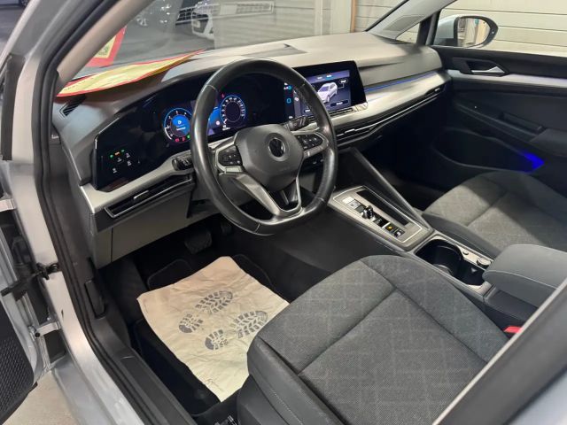 Volkswagen Golf DSG Life Variant