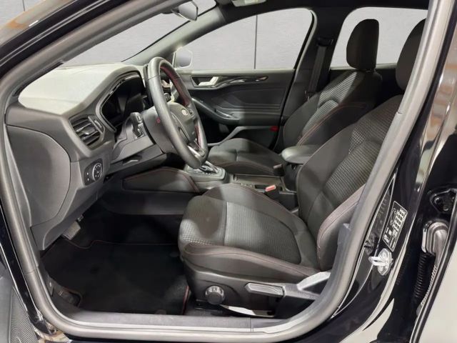 Ford Focus ST Line Wagon