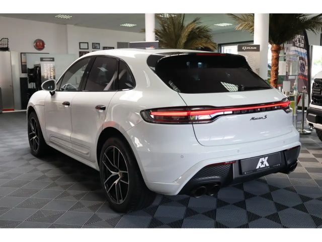 Porsche Macan S