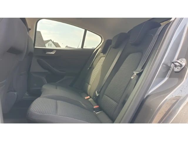 Ford Focus EcoBoost Titanium