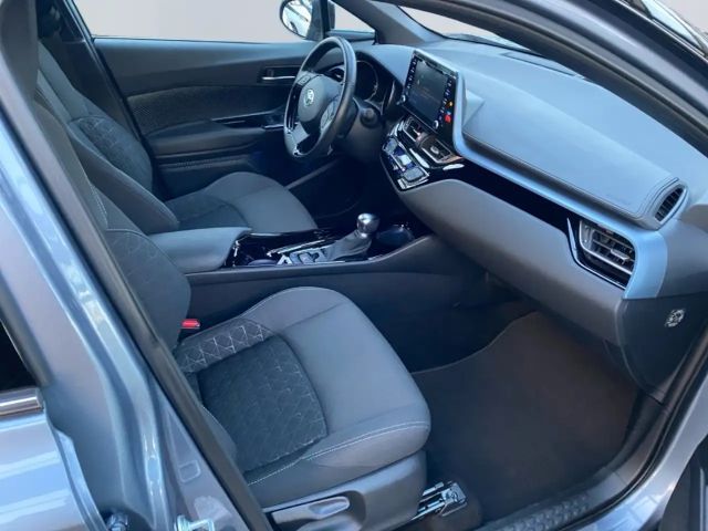 Toyota C-HR Hybride Team D