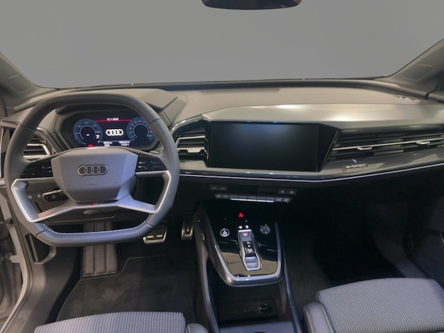 Audi Q4 e-tron SUV 45 e-tron Audi Q4 e-tron