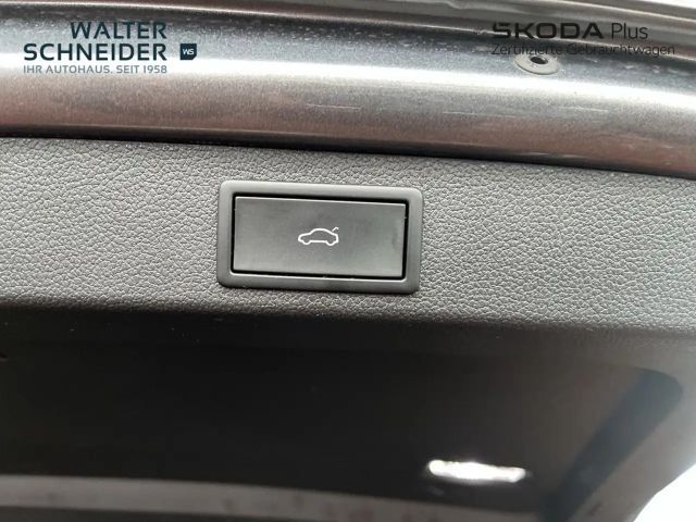 Skoda Superb 2.0 TDI Combi Style Style