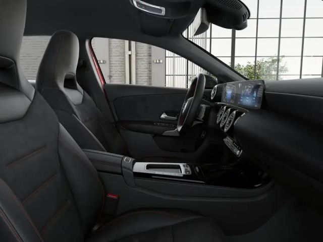 Mercedes-Benz A 250 A 250 e AMG Line